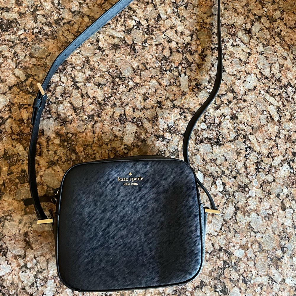 Kate Spade crossbody purse-EUC used one time